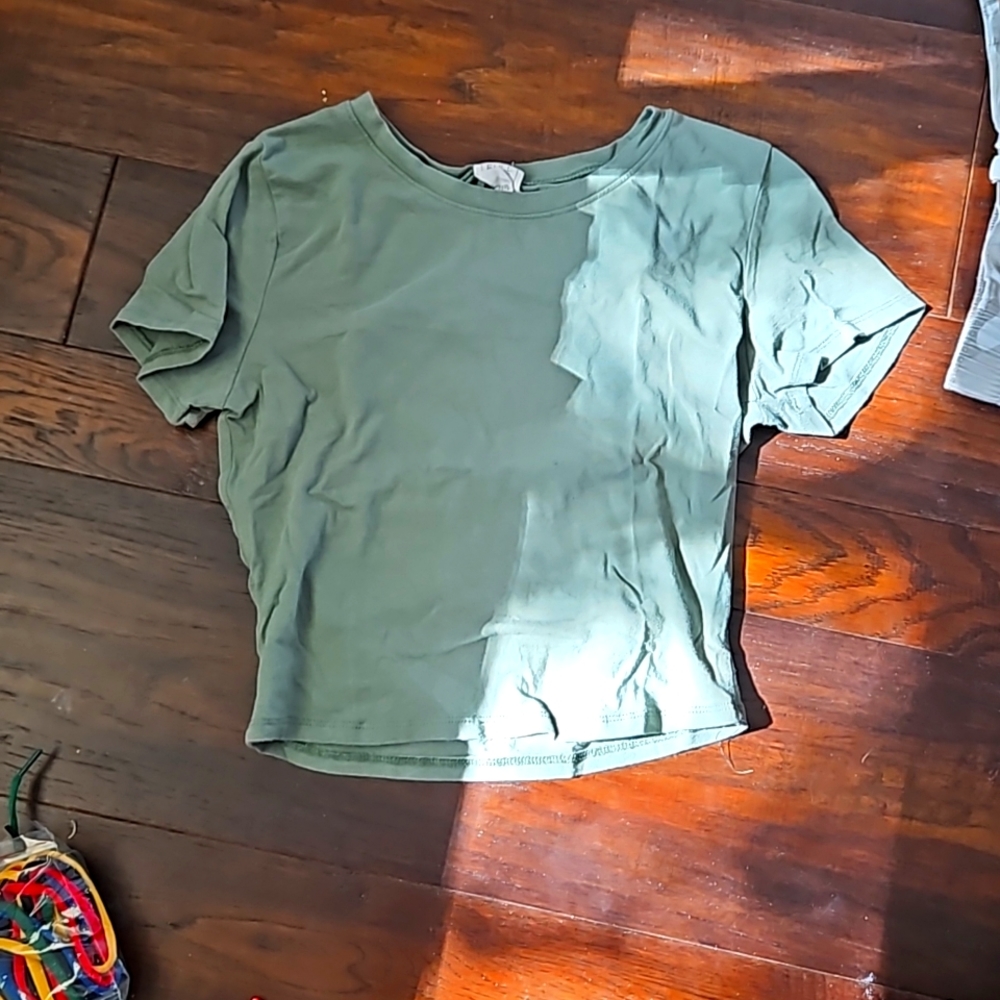 Green crop top